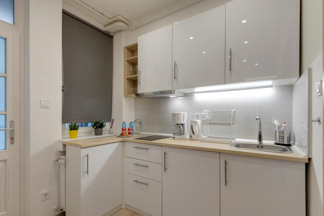 Rp1 Apartment Budapest Luaran gambar