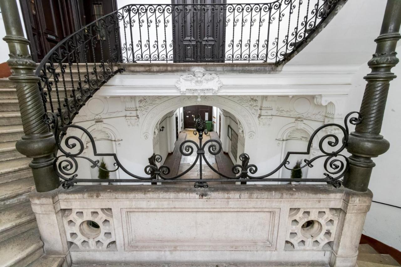 Rp1 Apartment Budapest Luaran gambar