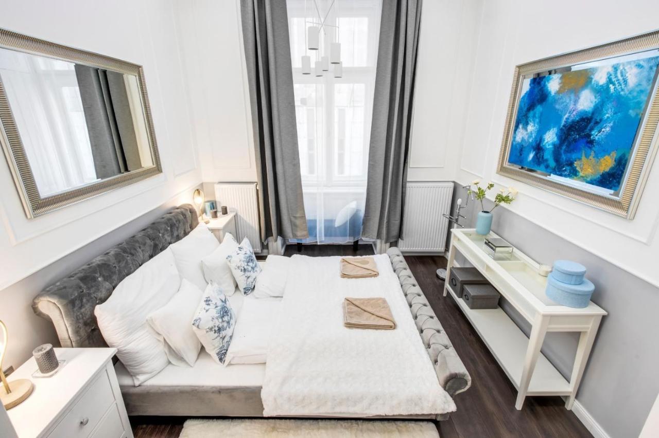 Rp1 Apartment Budapest Luaran gambar
