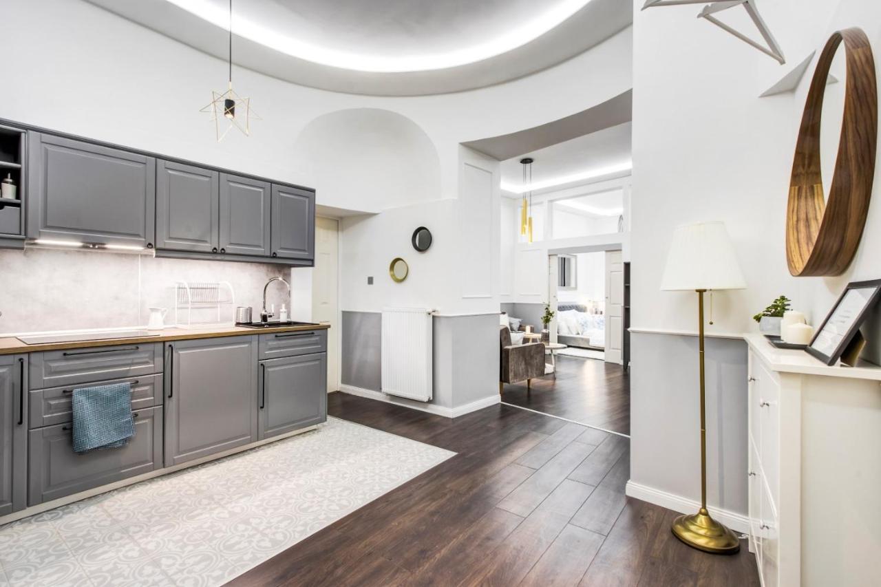 Rp1 Apartment Budapest Luaran gambar