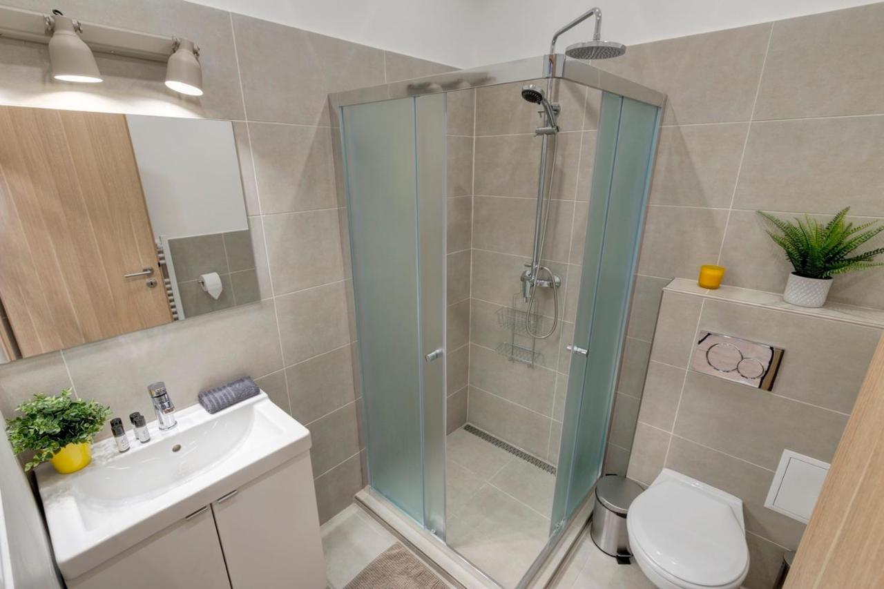 Rp1 Apartment Budapest Luaran gambar